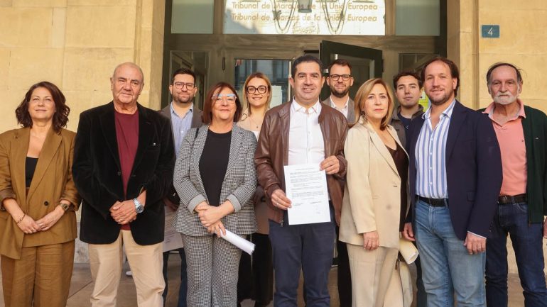 El PSOE presenta la candidatura de la provincia al Congreso con el ilicitano, Antonio Rodes, y la santapolera, María Márquez
