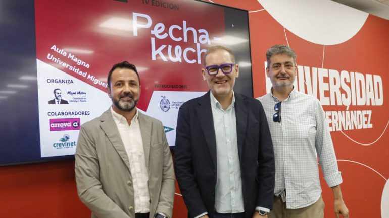 10 centros educativos y 500 estudiantes participan en la cuarta edición de Pechakucha