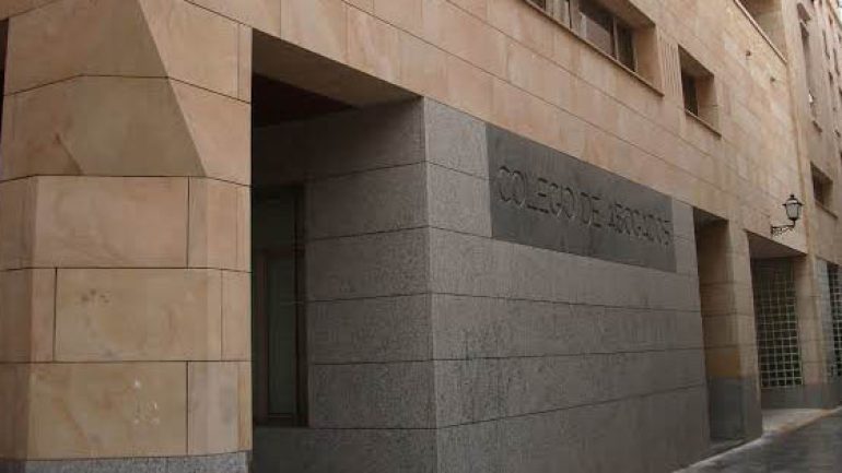 De Colegio de Abogados a Colegio de la Abogacía