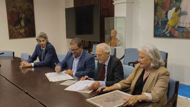 El Patronato del Misteri d’Elx y la Fundación Radio Elche firman un convenio de colaboración